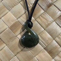 Jade Single Crossover Pendant Necklace - Mini