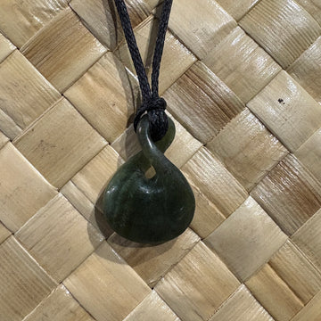 Jade Single Crossover Pendant Necklace - Mini