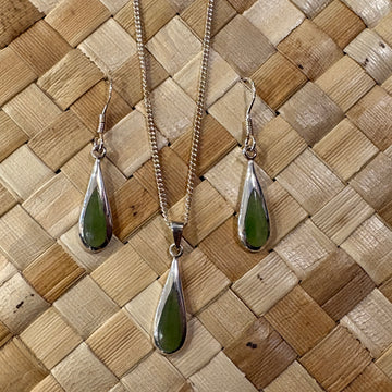 Te Wai Pendant Set