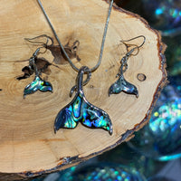 Whale Tail Paua Pendant Set