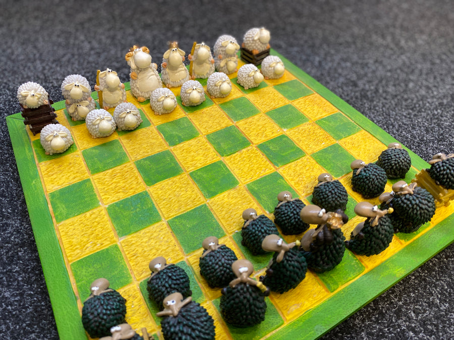 KIWI &Sheep Chess set