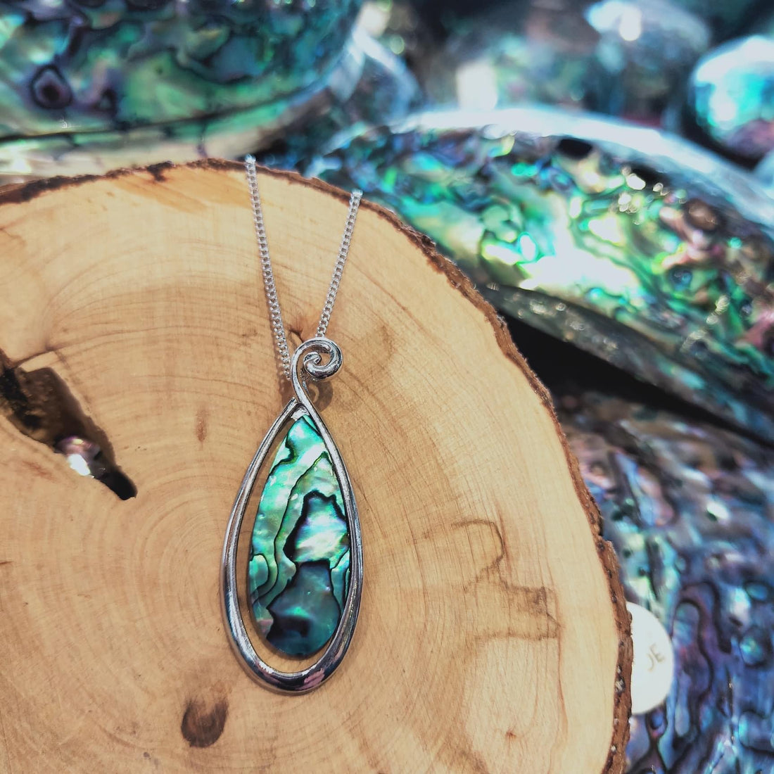 Paua Shell Oval Twist Pendant