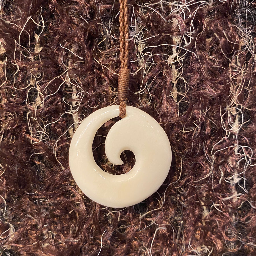 KORU BONE PENDANT NECKLACE